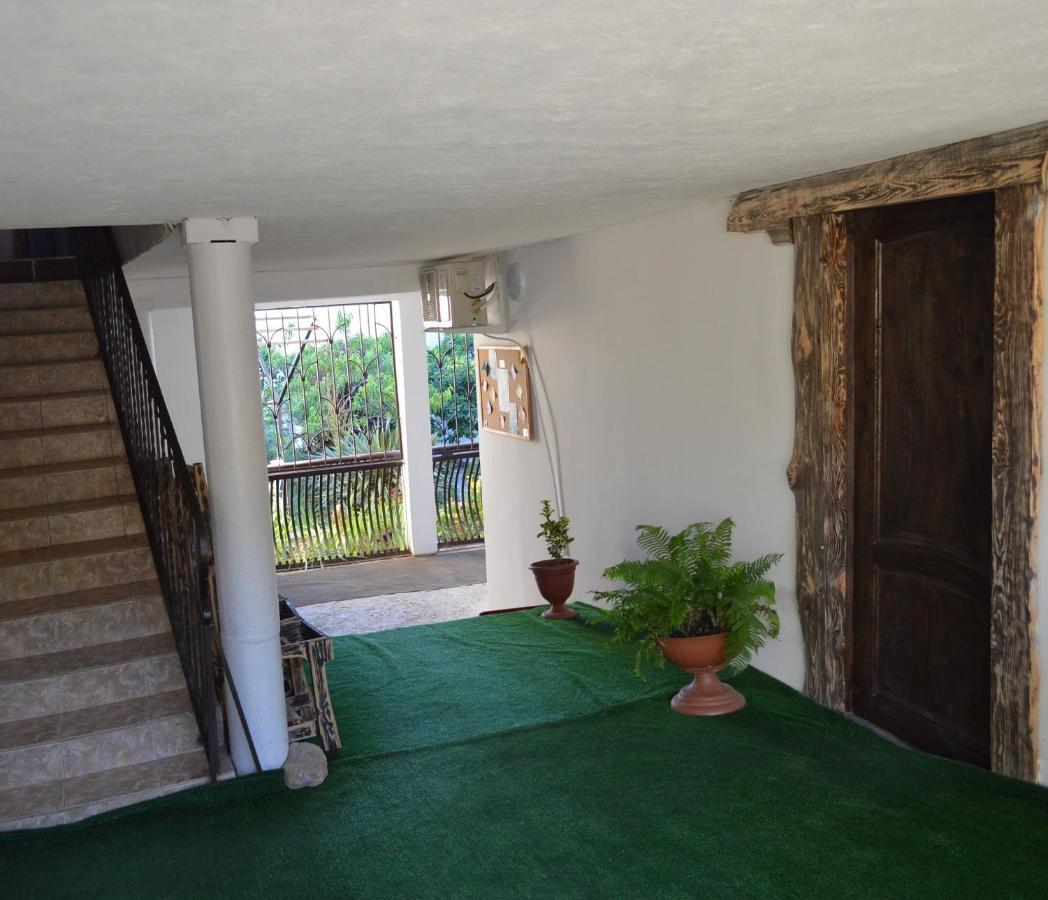 Villa Maria Guest House New Athos Exterior photo